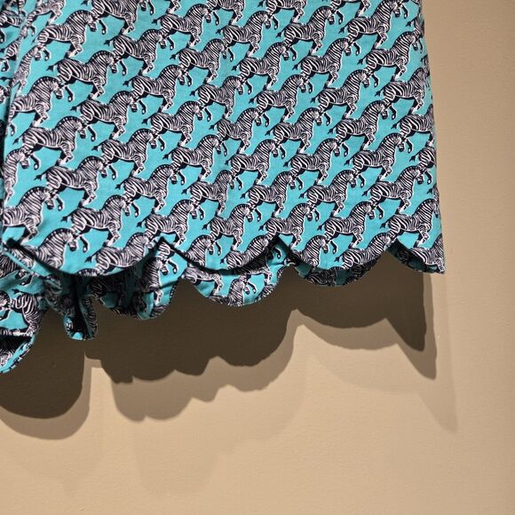 Crown & Ivy Size 16 Shorts Green Zebra Print - Picture 4 of 6